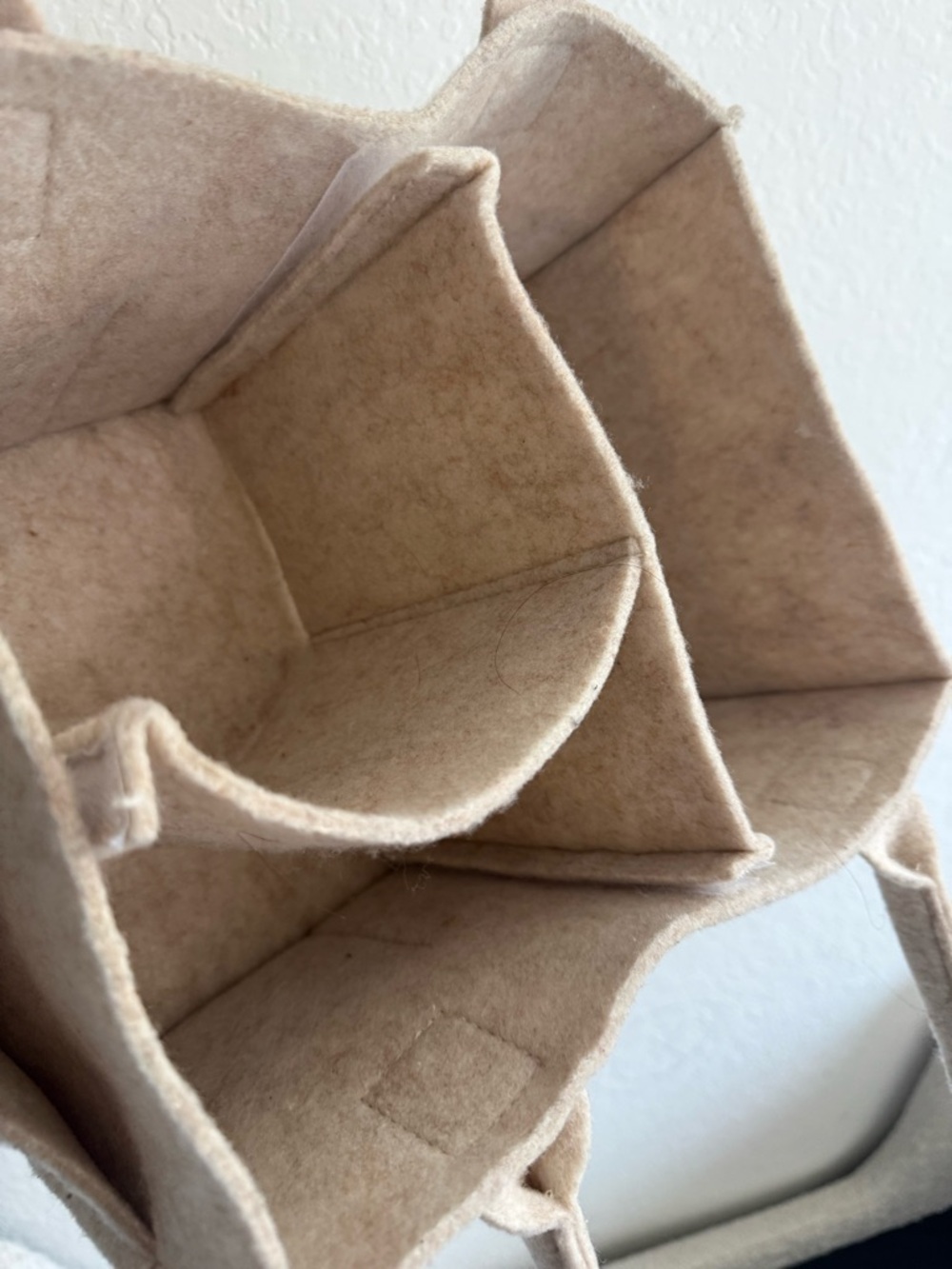 Felt Tote Organizer Bag in Light Beige - Picture 7 of 8